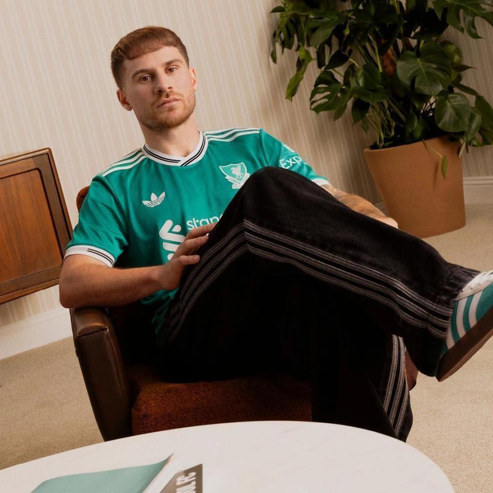 旨在向俱乐, 阿迪达斯高, 名设计