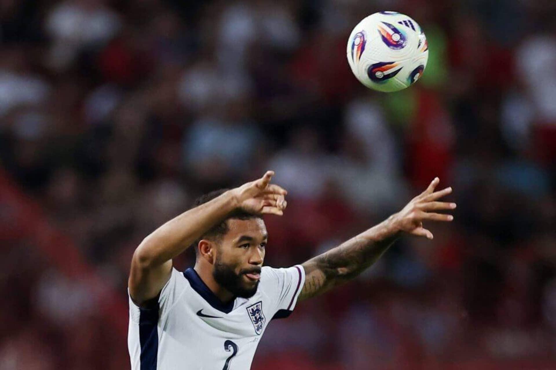 无论如何, 了一个在国, 第一轮比赛